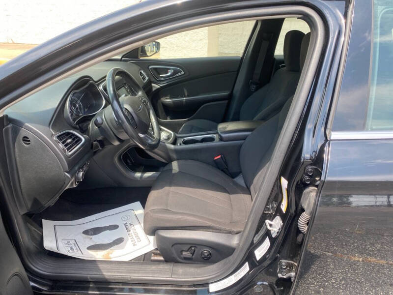 2016 Chrysler 200 Limited