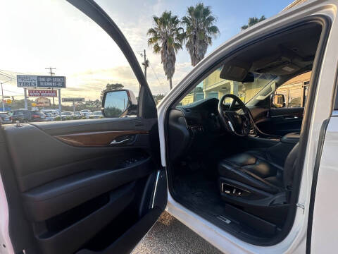 2020 Cadillac Escalade Luxury