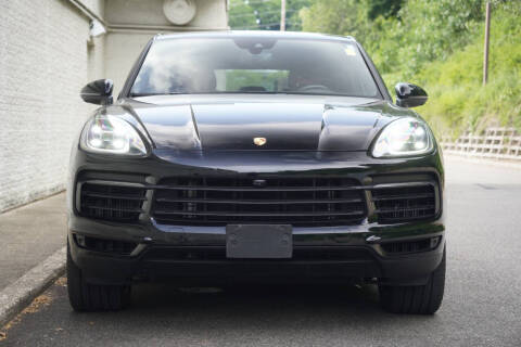 2022 Porsche Cayenne Coupe Platinum Edition