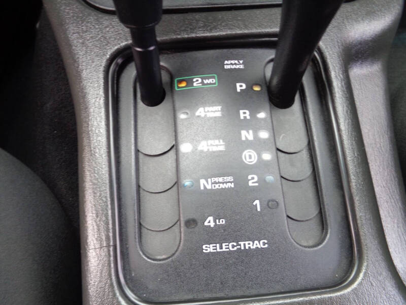 2004 Jeep Grand Cherokee Laredo