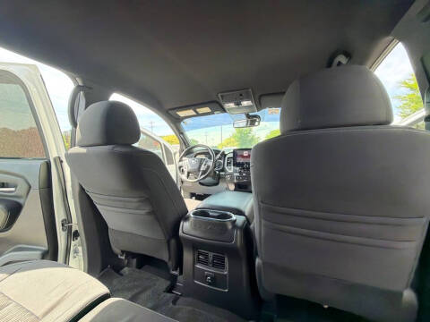 2018 Nissan Titan SV