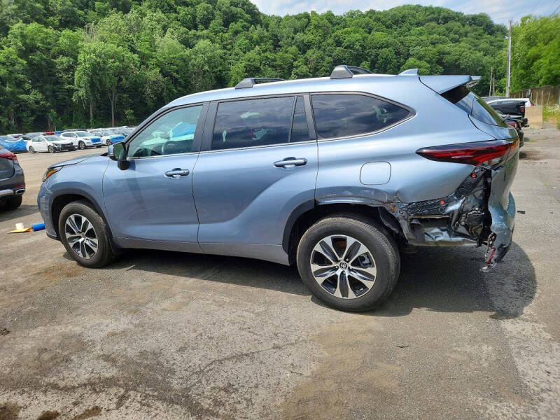 2024 Toyota Highlander XLE