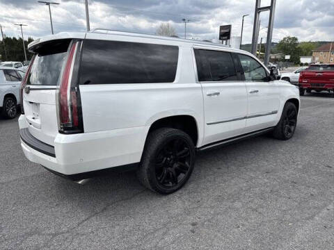 2017 Cadillac Escalade ESV Premium Luxury