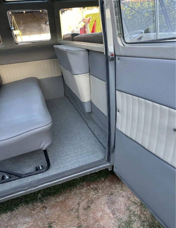1975 Volkswagen Bus