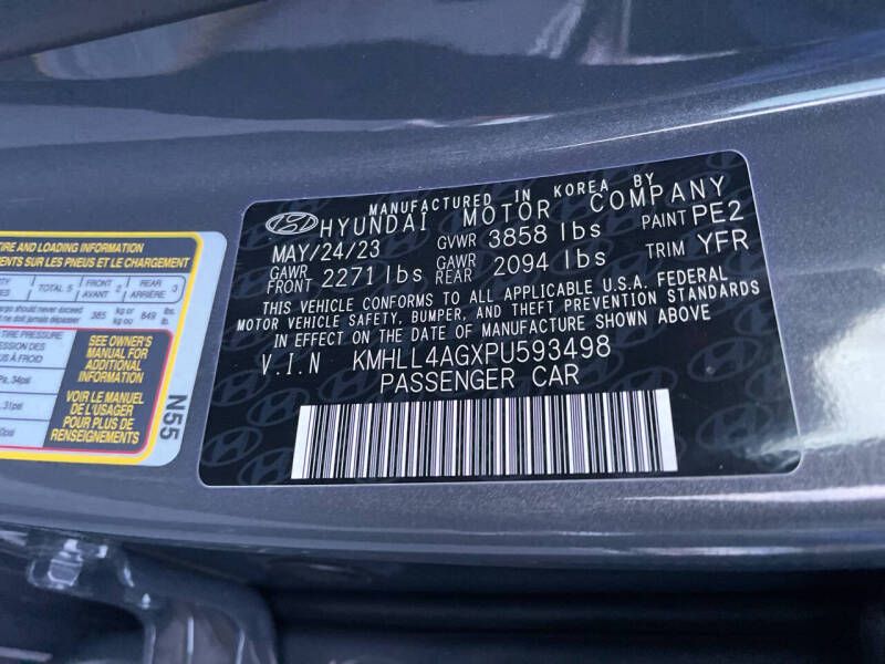 2023 Hyundai Elantra SE