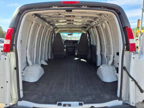 2023 GMC Savana 2500