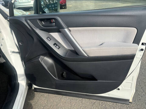 2014 Subaru Forester 2.5i