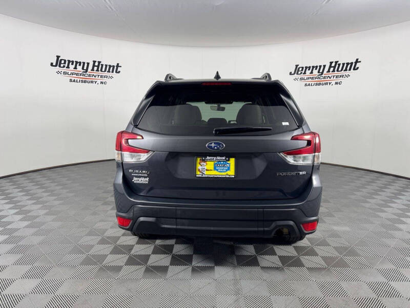 2024 Subaru Forester Premium