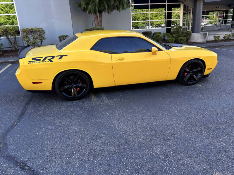 2010 Dodge Challenger SRT8