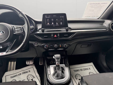 2020 Kia Forte GT Line