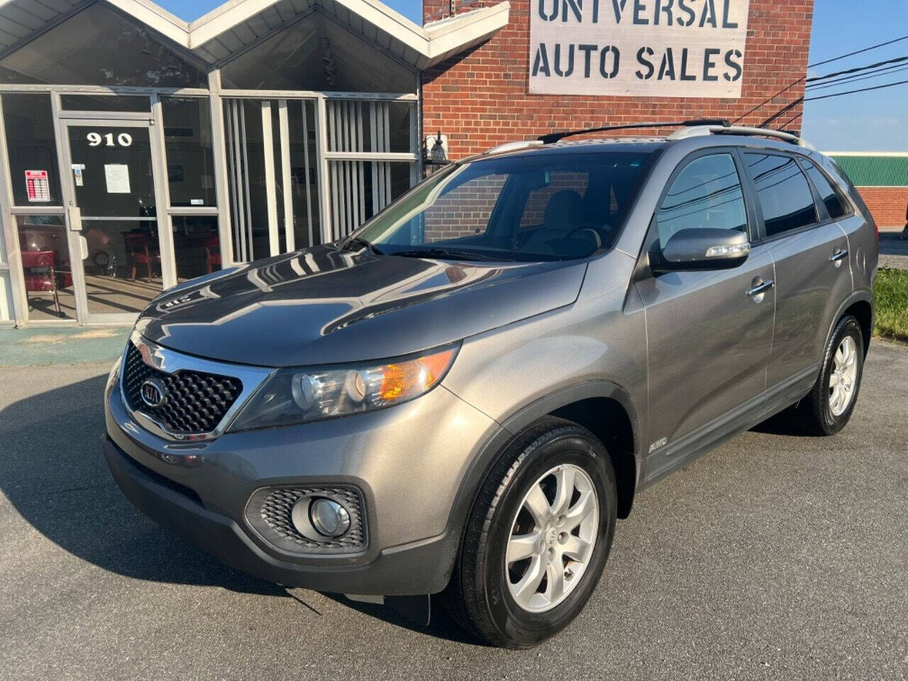 2012 Kia Sorento for sale at Universal Auto Sales LLC in Burlington, NC