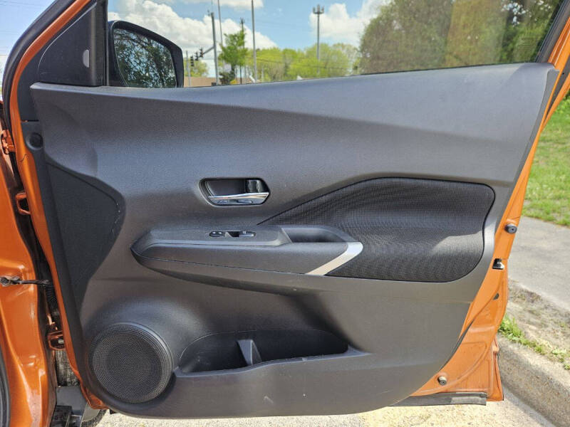 2022 Nissan Kicks SV