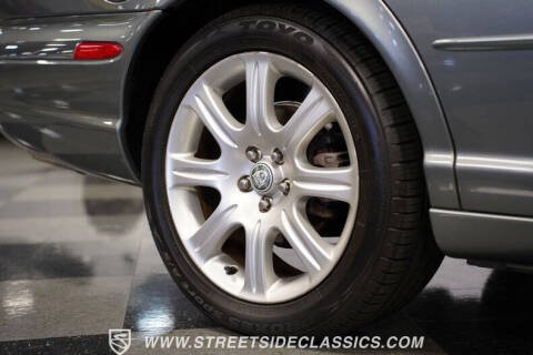 2004 Jaguar XJ-Series XJ8