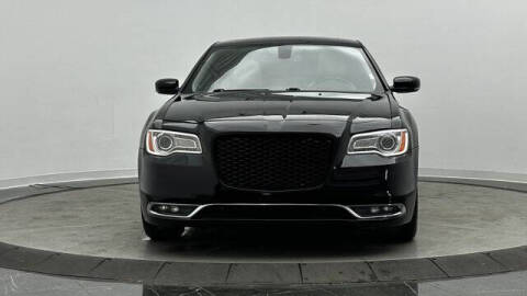 2021 Chrysler 300 Touring L