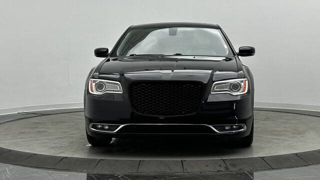 2021 Chrysler 300 Touring L