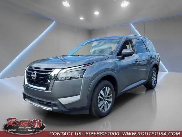 2025 Nissan Pathfinder SL