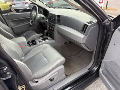 2005 Jeep Grand Cherokee Laredo