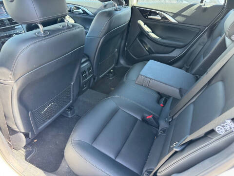 2019 Infiniti QX30 Essential