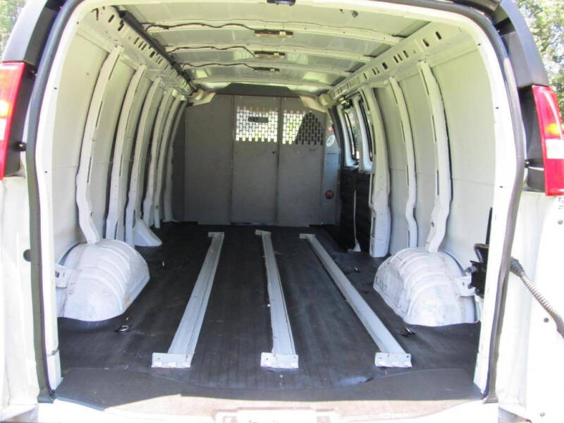 2022 GMC Savana 3500