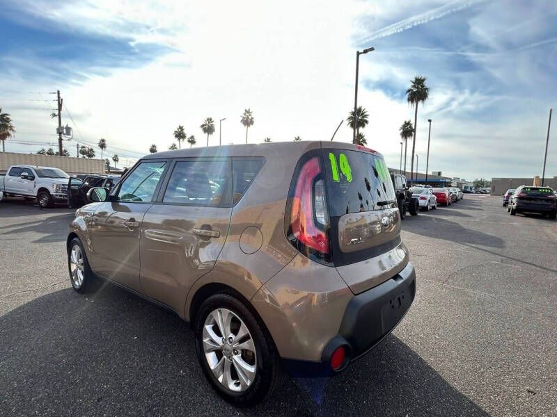 2014 Kia Soul +
