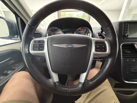 2012 Chrysler Town and Country Touring