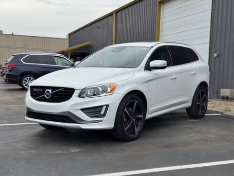 2016 Volvo XC60 T6 Drive-E R-Design Platinum