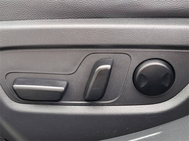 2024 Mazda CX-50 2.5 S Preferred