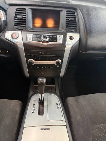 2010 Nissan Murano LE