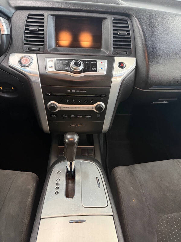 2010 Nissan Murano LE
