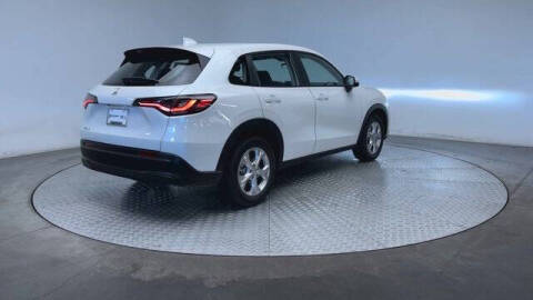 2025 Honda HR-V LX