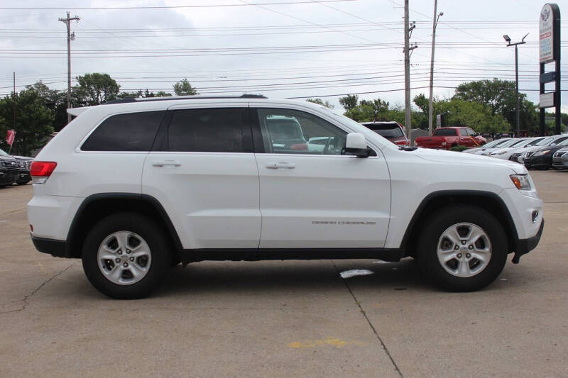 2016 Jeep Grand Cherokee Laredo
