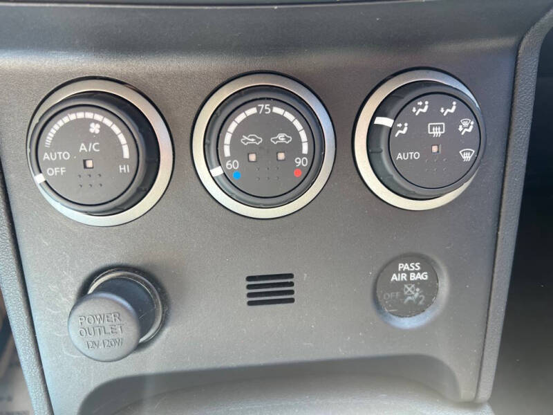 2012 Nissan Rogue S