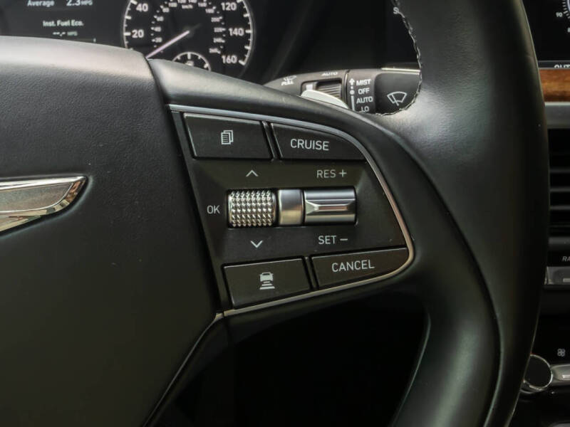 2018 Genesis G90