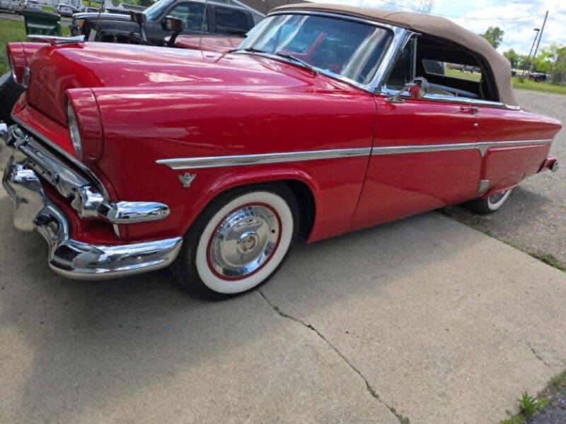 1954 Ford Sunliner