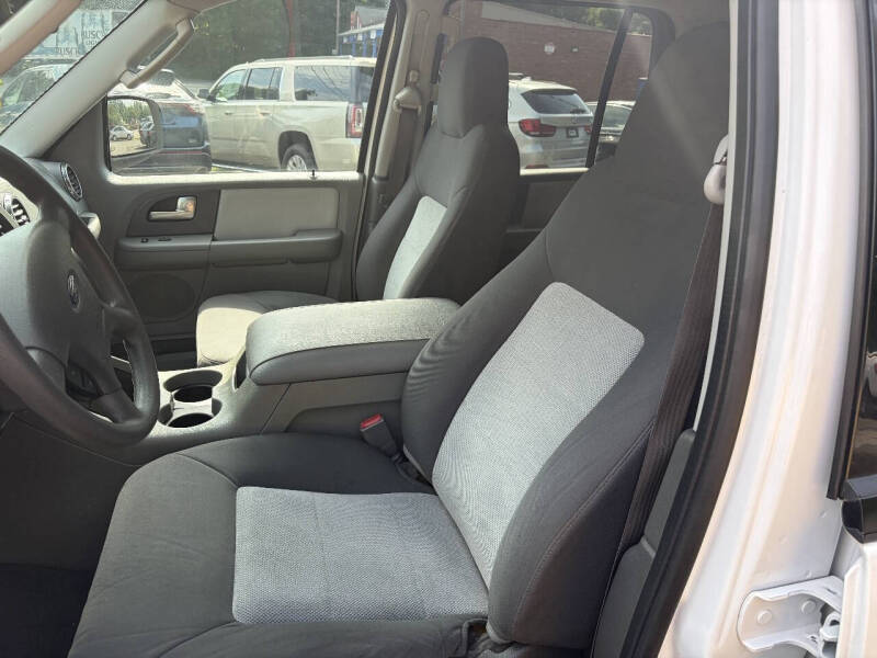 2004 Ford Expedition XLT