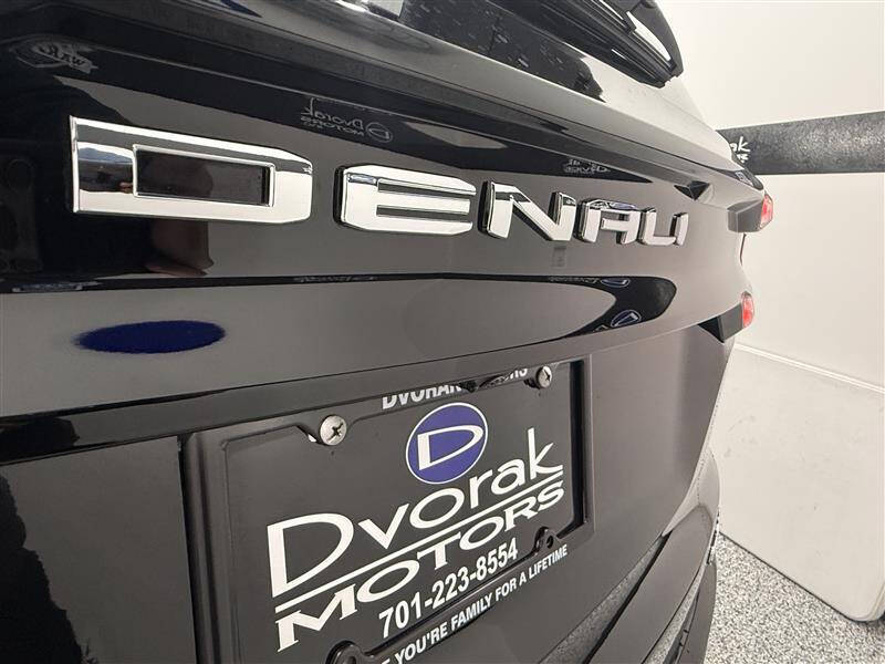 2024 GMC Acadia Denali