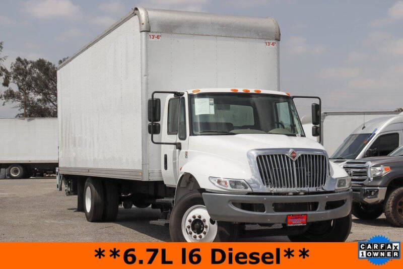 2019 International DuraStar 4300