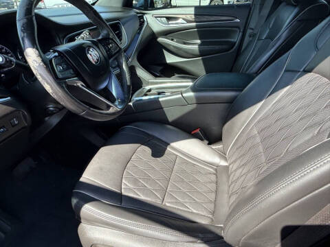 2022 Buick Enclave Avenir