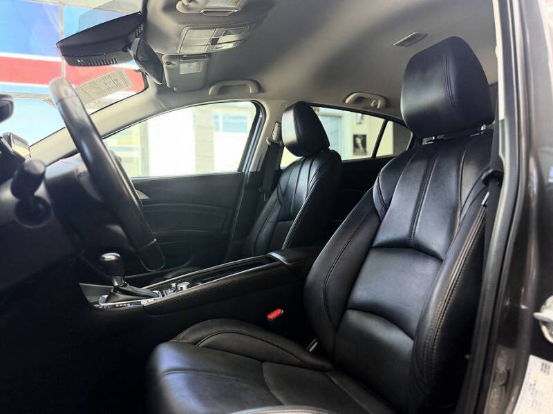 2018 Mazda MAZDA3 Touring