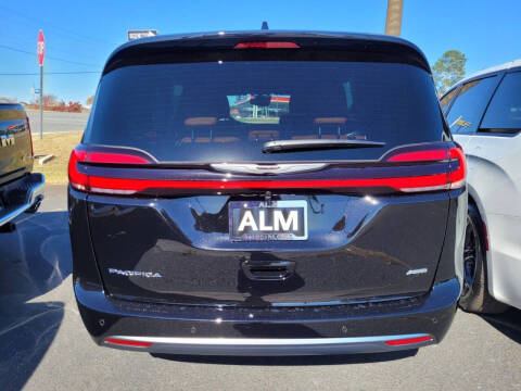 2026 Chrysler Pacifica Pinnacle