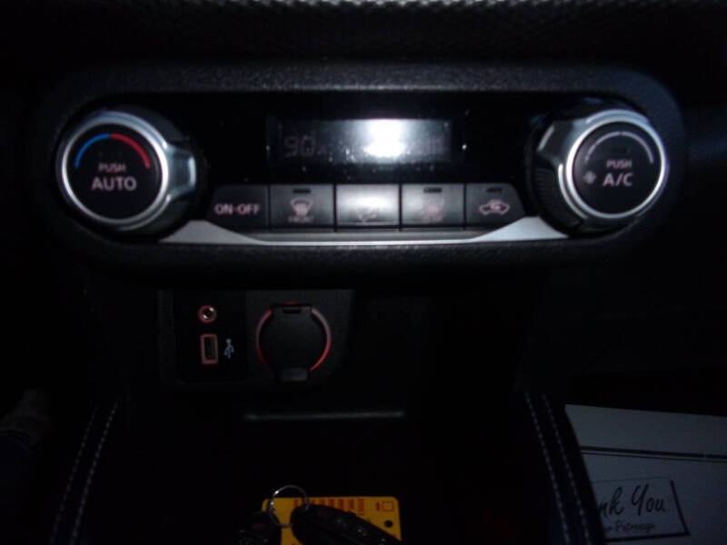 2020 Nissan Kicks SV