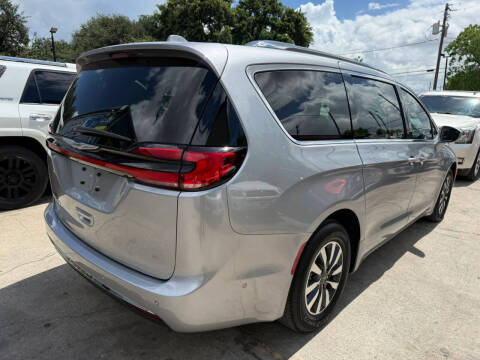 2021 Chrysler Pacifica Touring L