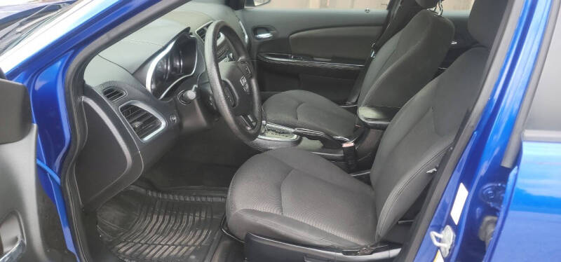 2014 Dodge Avenger SE