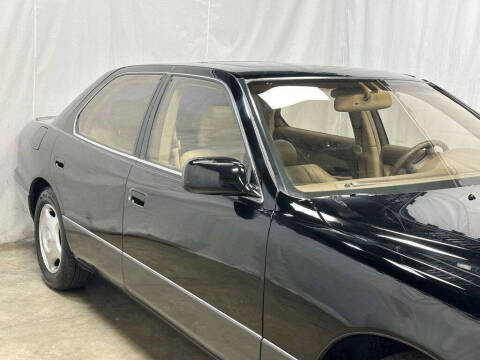 1998 Lexus LS 400