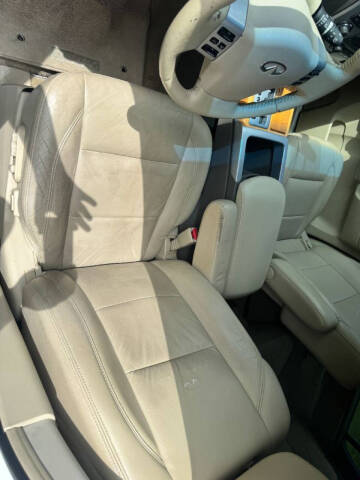 2009 Infiniti QX56