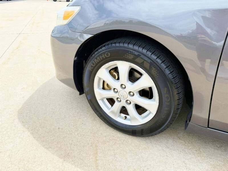 2011 Toyota Camry LE