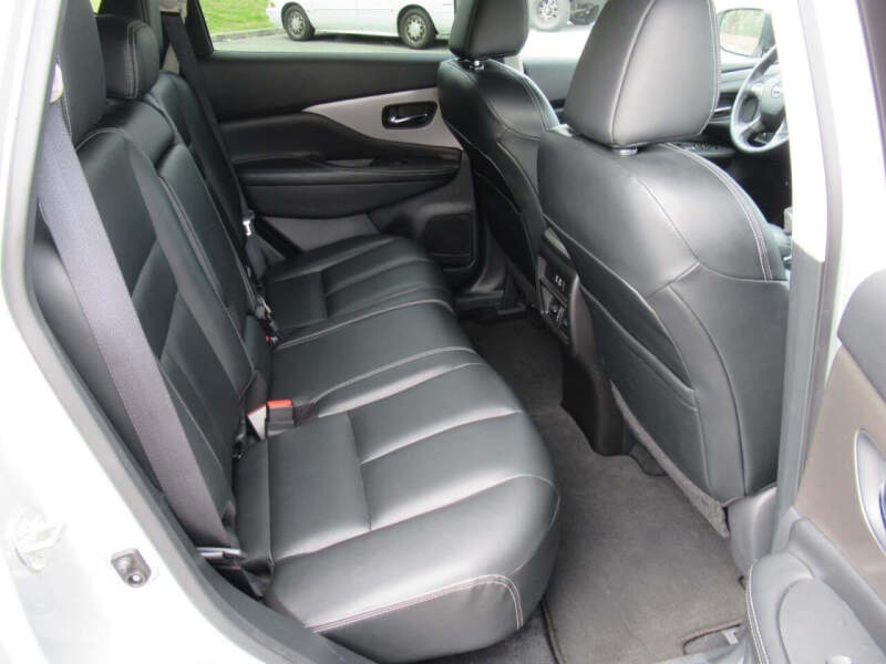 2023 Nissan Murano SV