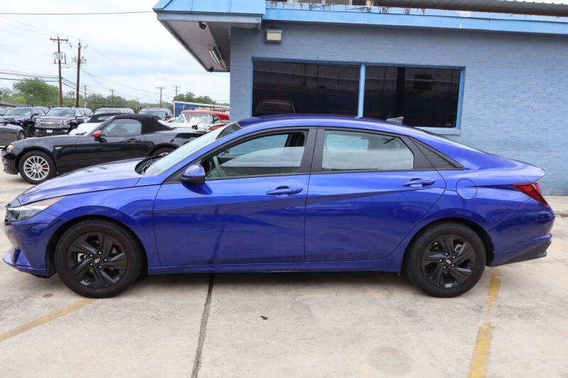 2023 Hyundai Elantra