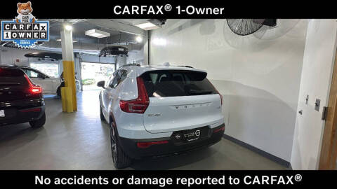 2026 Volvo XC40 B5 Plus