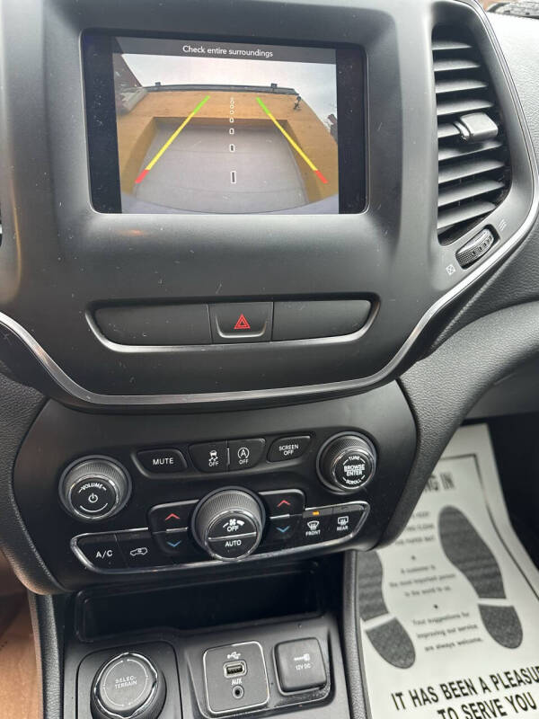 2019 Jeep Cherokee Latitude Plus